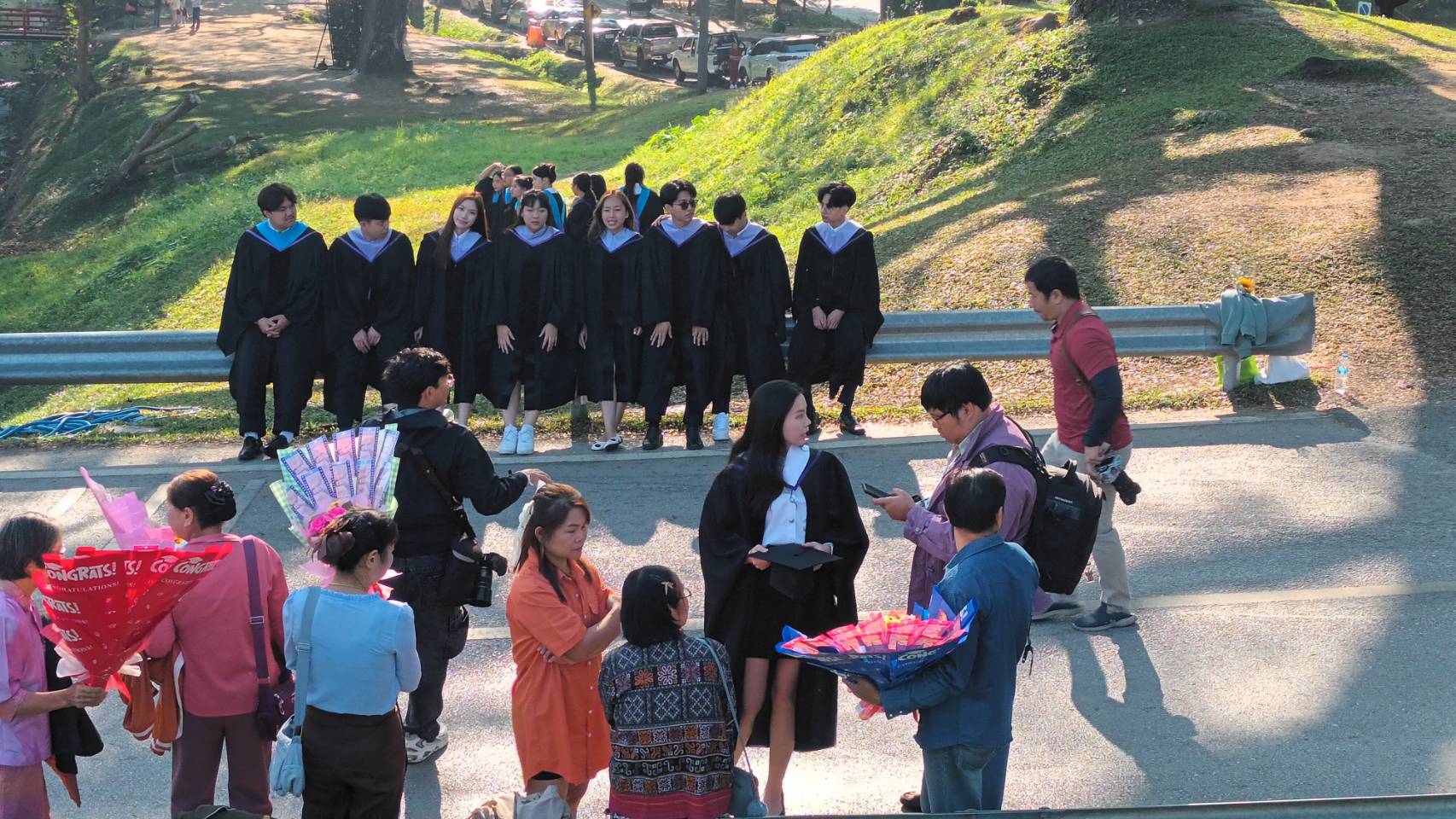 เช่ารถตู้รับปริญญา